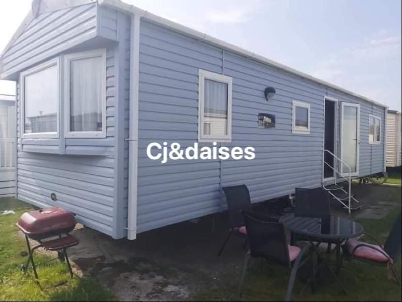 Cj & Daisies Holiday Home Prestatyn Exterior foto