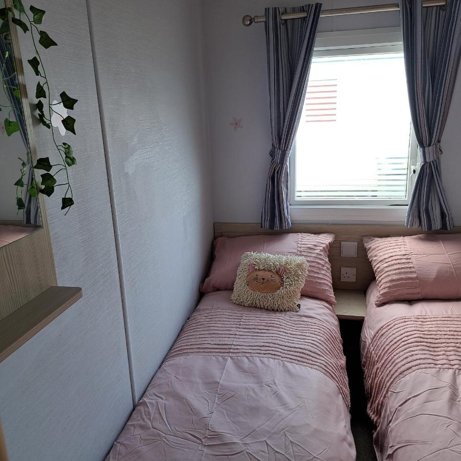 Cj & Daisies Holiday Home Prestatyn Exterior foto